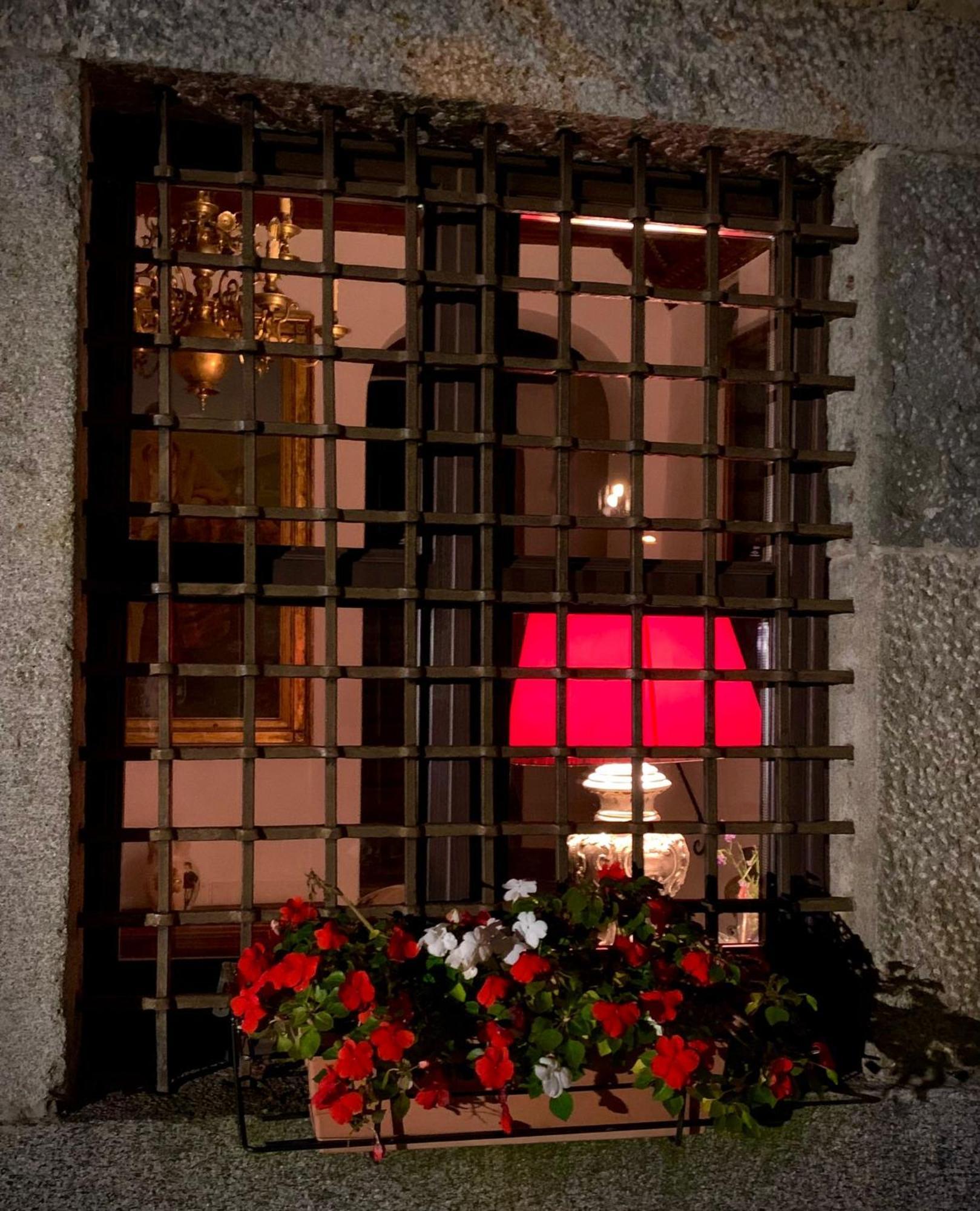Palazzo Juvalta Bed & Breakfast Teglio Exterior photo
